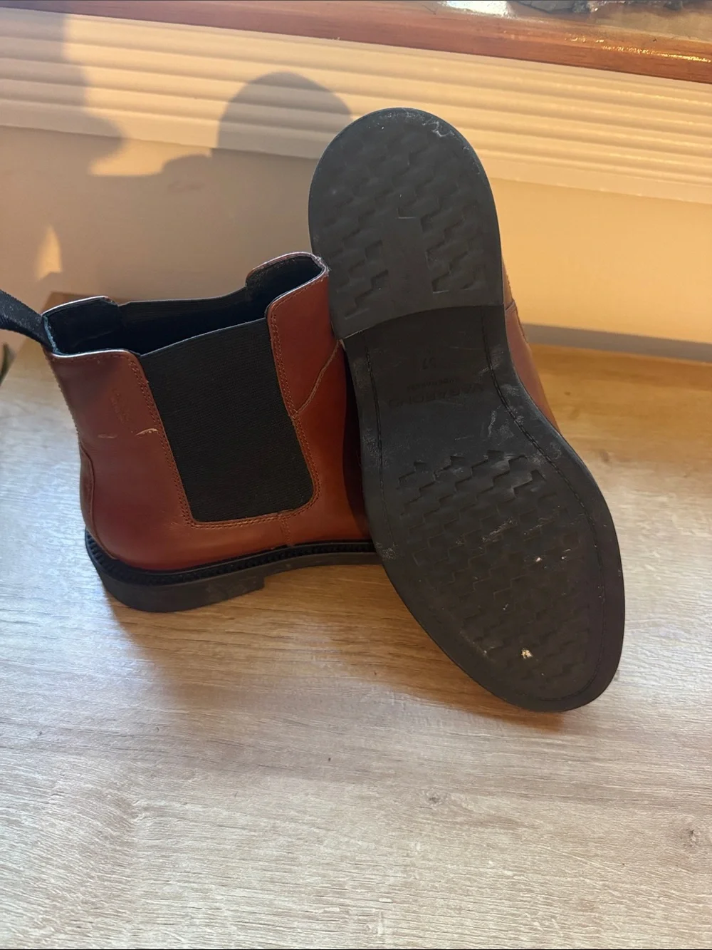 Vagabond Brown Leather Chelsea Ankle Boots